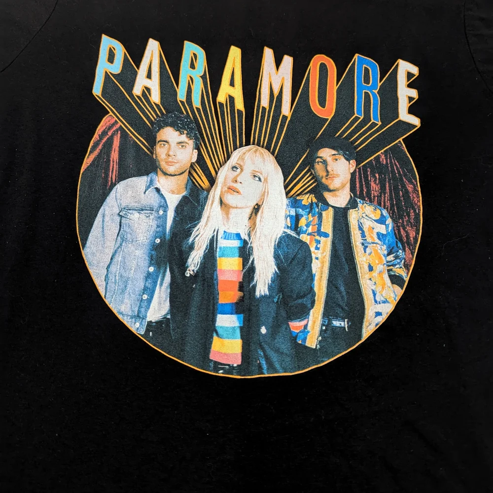 Paramore Black T-shirt with Hayley Williams and band members Size XL